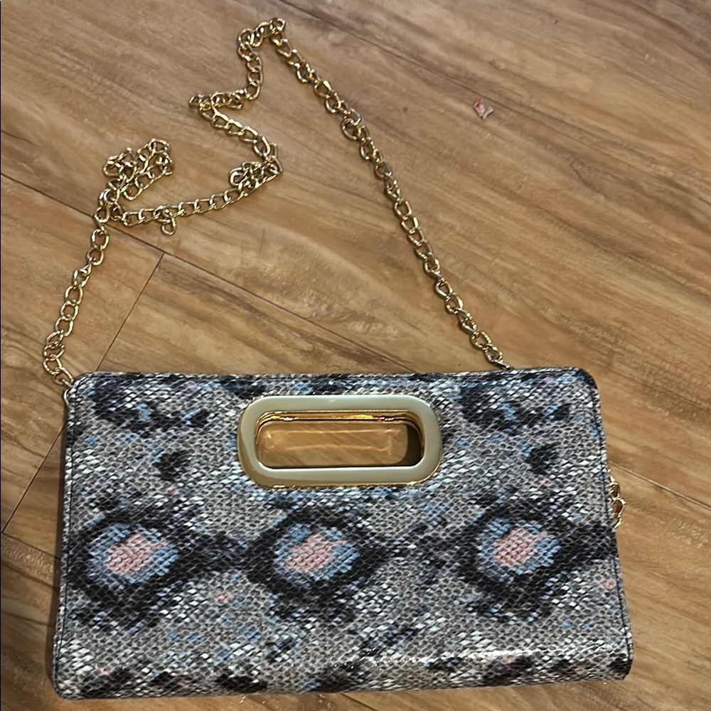 Stylish Gold Chain Women's Bag